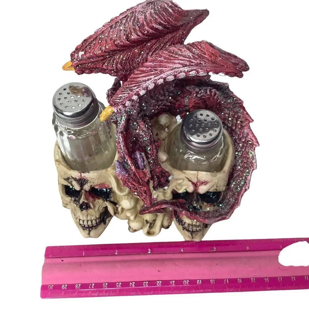 SALT & Pepper‎ Shaker Set Medieval Purple Dragon and Skulls holder